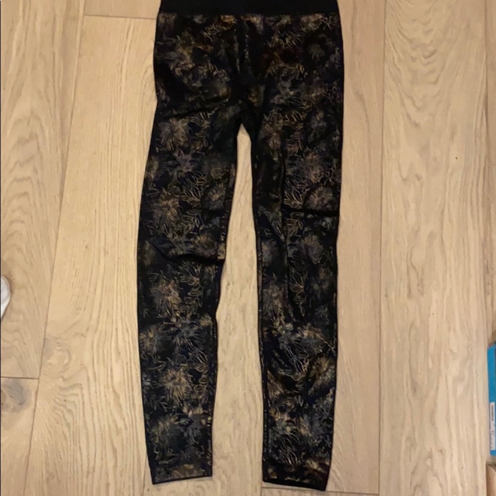 Metallic patterned leggings - Picture 3 of 4